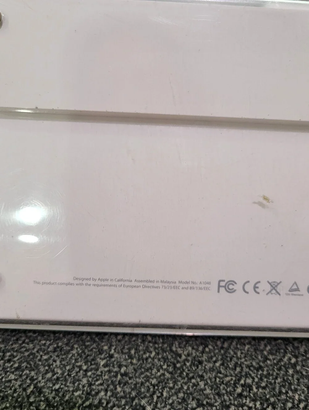 Apple A1048 Wired USB Keyboard Full Size White Clear EMC 1944
